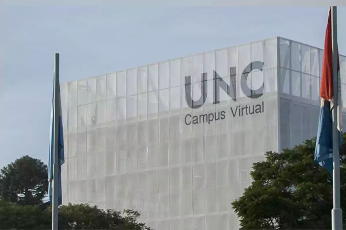 Modern UNC building with the inscription Modern UNC building with the inscription