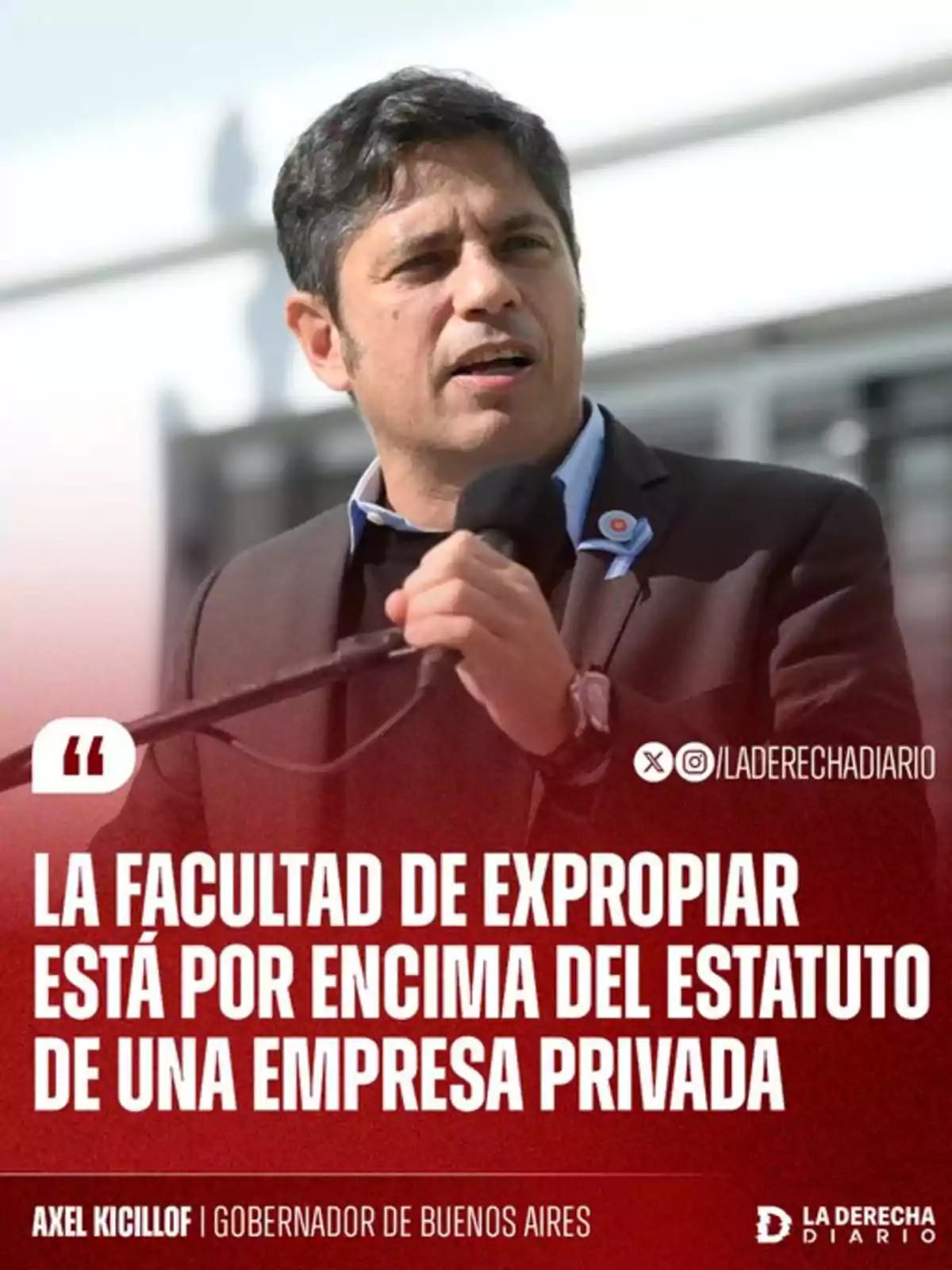 Short-haired man speaking in public with a microphone in hand and text that says the power to expropriate is above the statute of a private company Short-haired man speaking in public with a microphone in hand and text that says the power to expropriate is above the statute of a private company