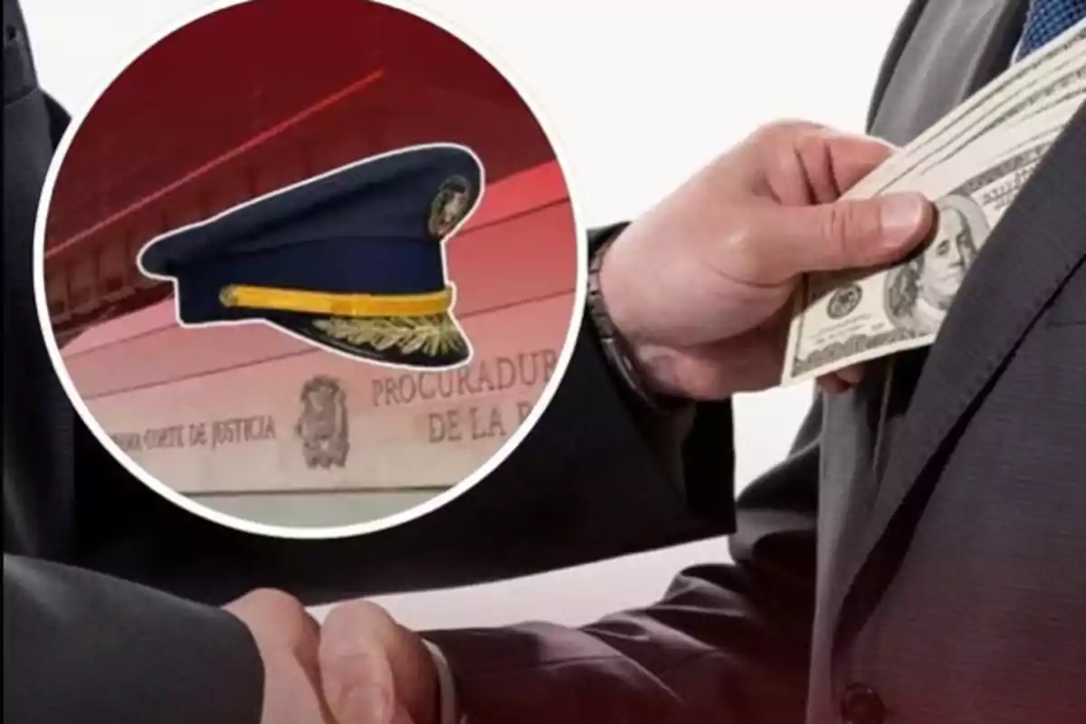 Dos personas de traje se dan la mano mientras una de ellas guarda billetes en el saco y al fondo aparece un sombrero de policía y el edificio de la Procuraduría de la República.