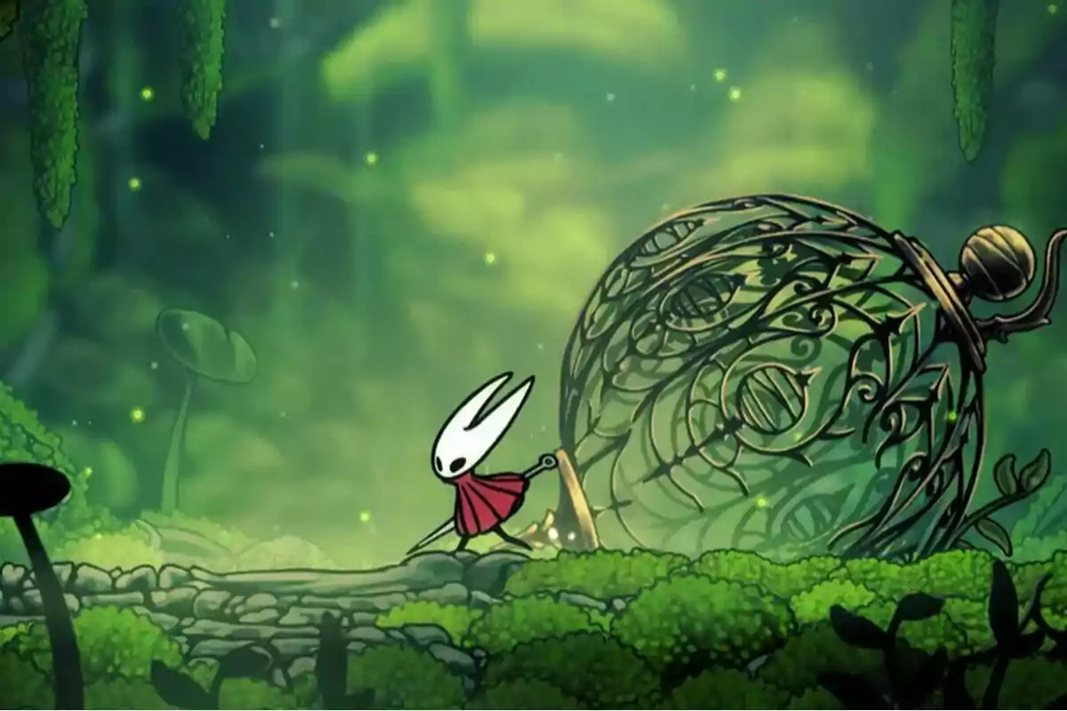 Personaje con capa roja y cabeza blanca puntiaguda camina frente a una jaula decorativa en un bosque verde y luminoso Personaje con capa roja y cabeza blanca puntiaguda camina frente a una jaula decorativa en un bosque verde y luminoso