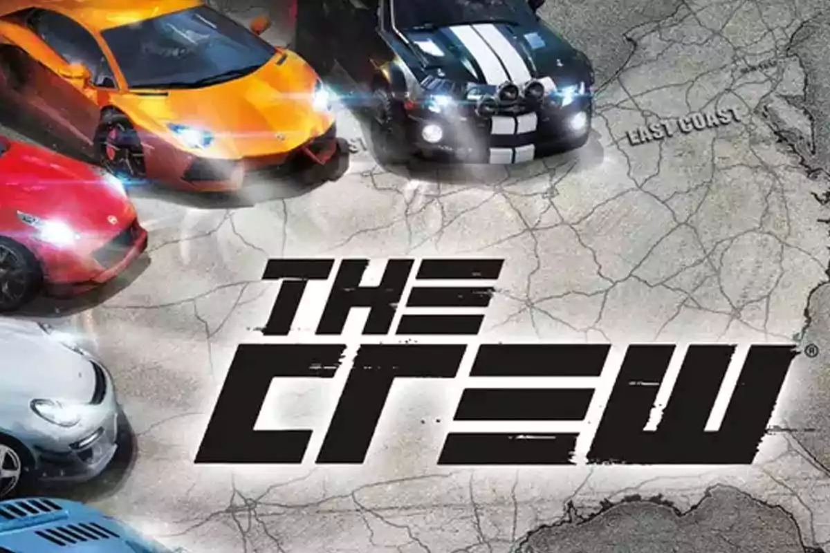 Portada del videojuego The Crew con varios autos deportivos de diferentes colores sobre un fondo de mapa de carreteras Portada del videojuego The Crew con varios autos deportivos de diferentes colores sobre un fondo de mapa de carreteras