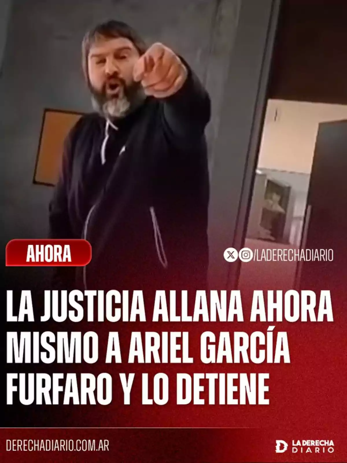 Bearded man pointing at the camera with an informational text about the arrest of Ariel García Furfaro by the authorities Bearded man pointing at the camera with an informational text about the arrest of Ariel García Furfaro by the authorities
