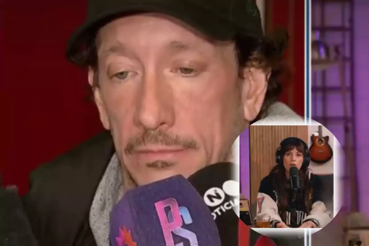 Un hombre con gorra negra da una entrevista frente a varios micrófonos mientras en una burbuja aparece una mujer con auriculares hablando frente a un micrófono en un estudio de grabación.