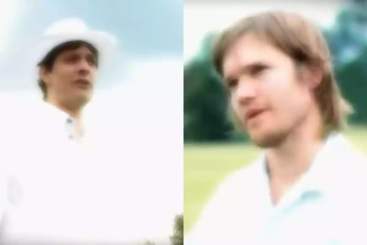Dos hombres con ropa clara están al aire libre en un entorno natural y la imagen está desenfocada. Dos hombres con ropa clara están al aire libre en un entorno natural y la imagen está desenfocada.