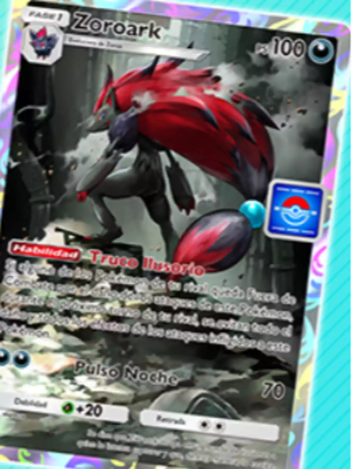 Carta de Pokémon Zoroark con fondo oscuro y detalles en rojo y negro, mostrando sus habilidades y puntos de vida Carta de Pokémon Zoroark con fondo oscuro y detalles en rojo y negro, mostrando sus habilidades y puntos de vida
