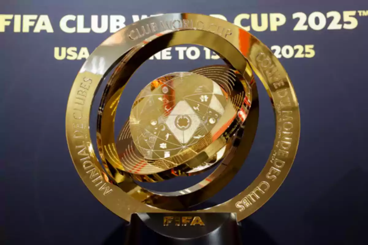 FIFA Club World Cup 2025 golden trophy with a background showing the tournament name and the host country, United States