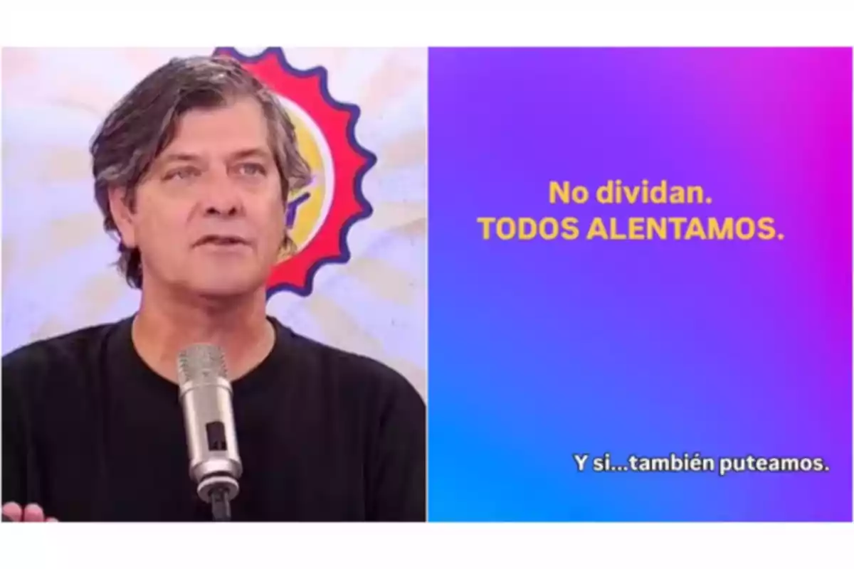 Un hombre con cabello oscuro y una camiseta negra habla frente a un micrófono, a su lado hay un texto en fondo morado que dice Un hombre con cabello oscuro y una camiseta negra habla frente a un micrófono, a su lado hay un texto en fondo morado que dice