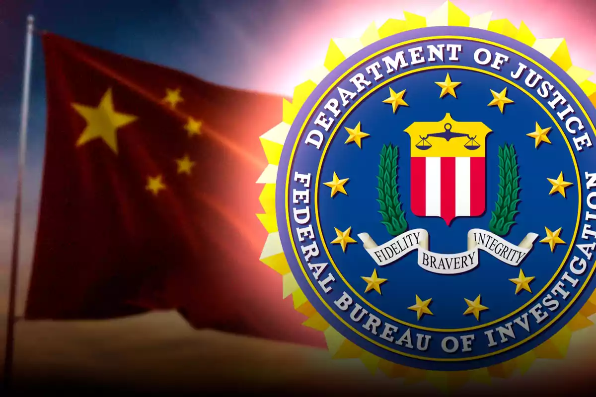 Bandera de China ondeando al fondo con el escudo del FBI en primer plano