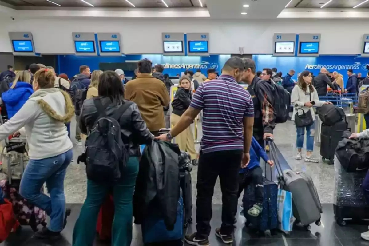 Nuevo paro en Aerolíneas Argentinas: más de 26 mil pasajeros se quedarán sin volar