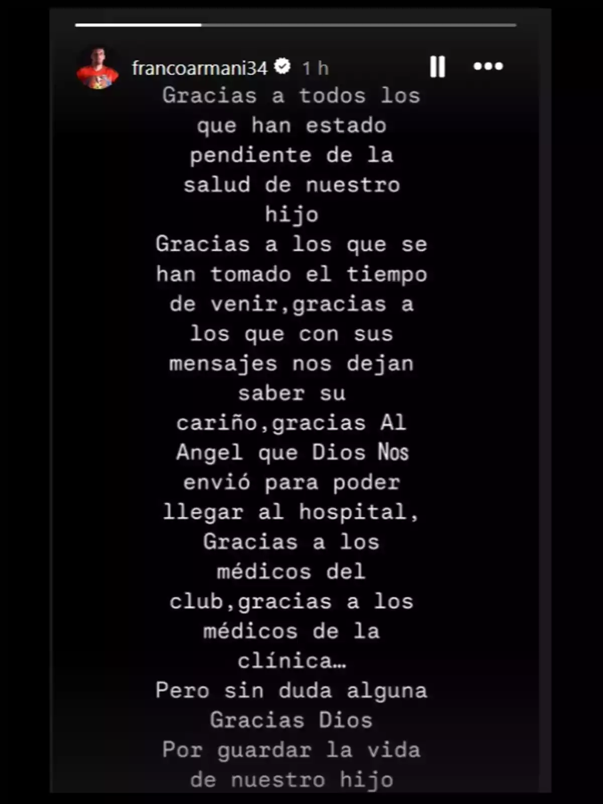 Una imagen de una historia de Instagram con un mensaje de agradecimiento por el apoyo recibido durante una situación médica relacionada con un hijo, mencionando a Dios, médicos y personas que enviaron mensajes de cariño.