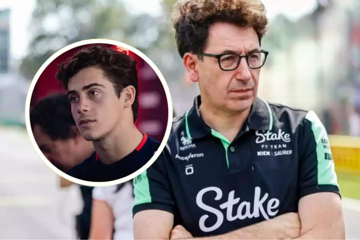 Un hombre con gafas y camiseta de un equipo de carreras está de pie con los brazos cruzados, mientras que en un recuadro se muestra a un joven con expresión seria.