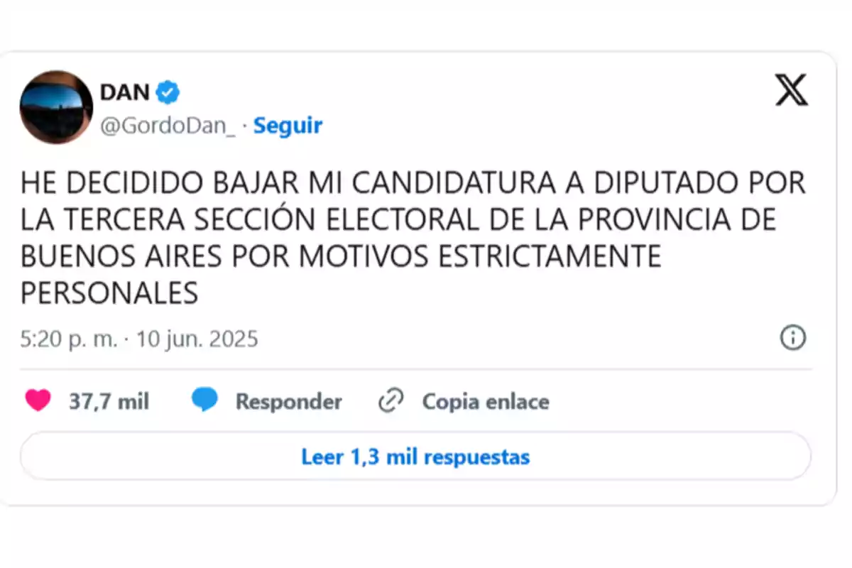 Publicación en una red social donde un usuario anuncia que retira su candidatura a diputado por la tercera sección electoral de la provincia de Buenos Aires por motivos personales Publicación en una red social donde un usuario anuncia que retira su candidatura a diputado por la tercera sección electoral de la provincia de Buenos Aires por motivos personales
