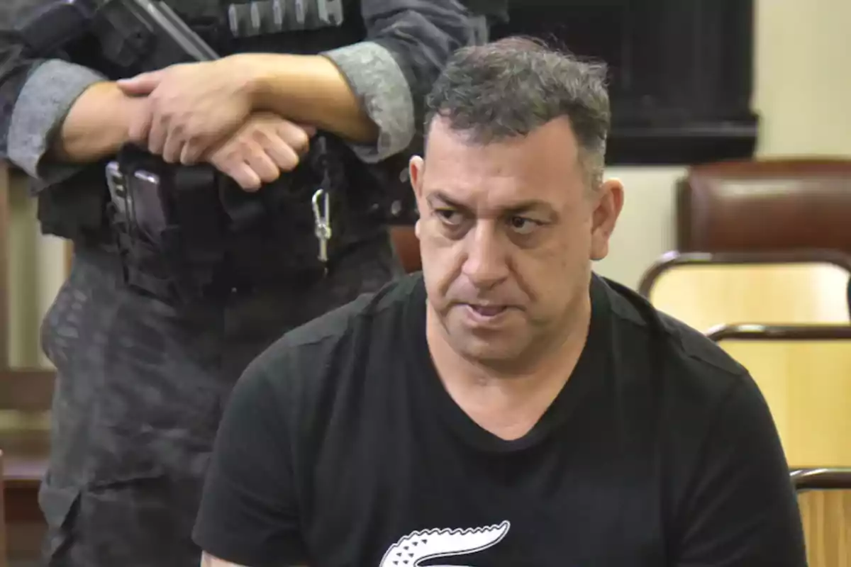Darío Cáceres, ex jefe de "La Fiel", en la última audiencia donde escuchó la condena