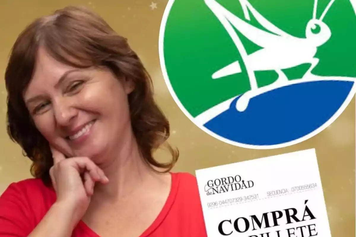 Una mujer sonriente con una camiseta roja sostiene un boleto de lotería para el Gordo de Navidad 2024 junto a un logotipo de la Lotería de la Provincia.