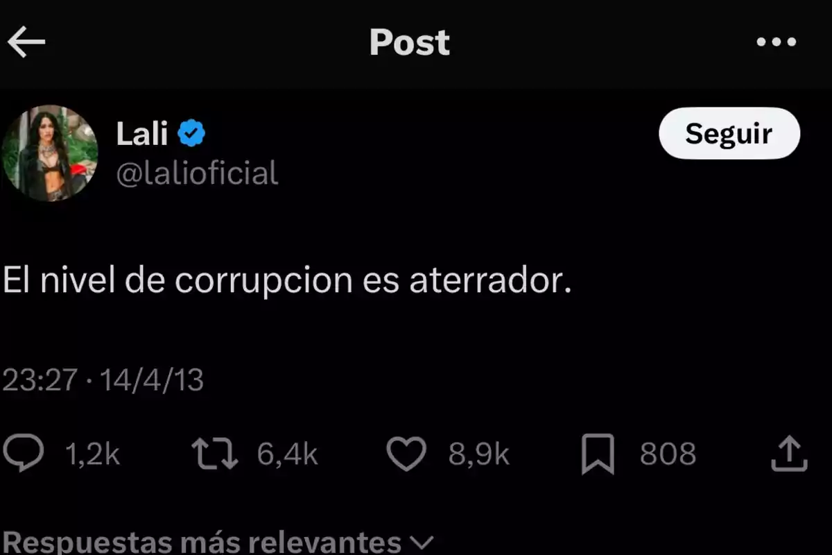 Captura de pantalla de un tuit de Lali donde expresa que el nivel de corrupción es aterrador y muestra varias interacciones como comentarios, retuits y me gusta. Captura de pantalla de un tuit de Lali donde expresa que el nivel de corrupción es aterrador y muestra varias interacciones como comentarios, retuits y me gusta.