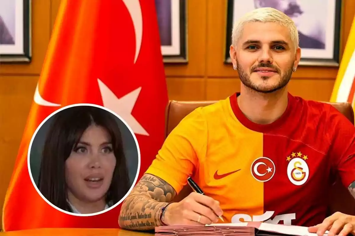 Un hombre con camiseta de fútbol del Galatasaray firmando un documento con una bandera turca de fondo y un recuadro con el rostro de una mujer.