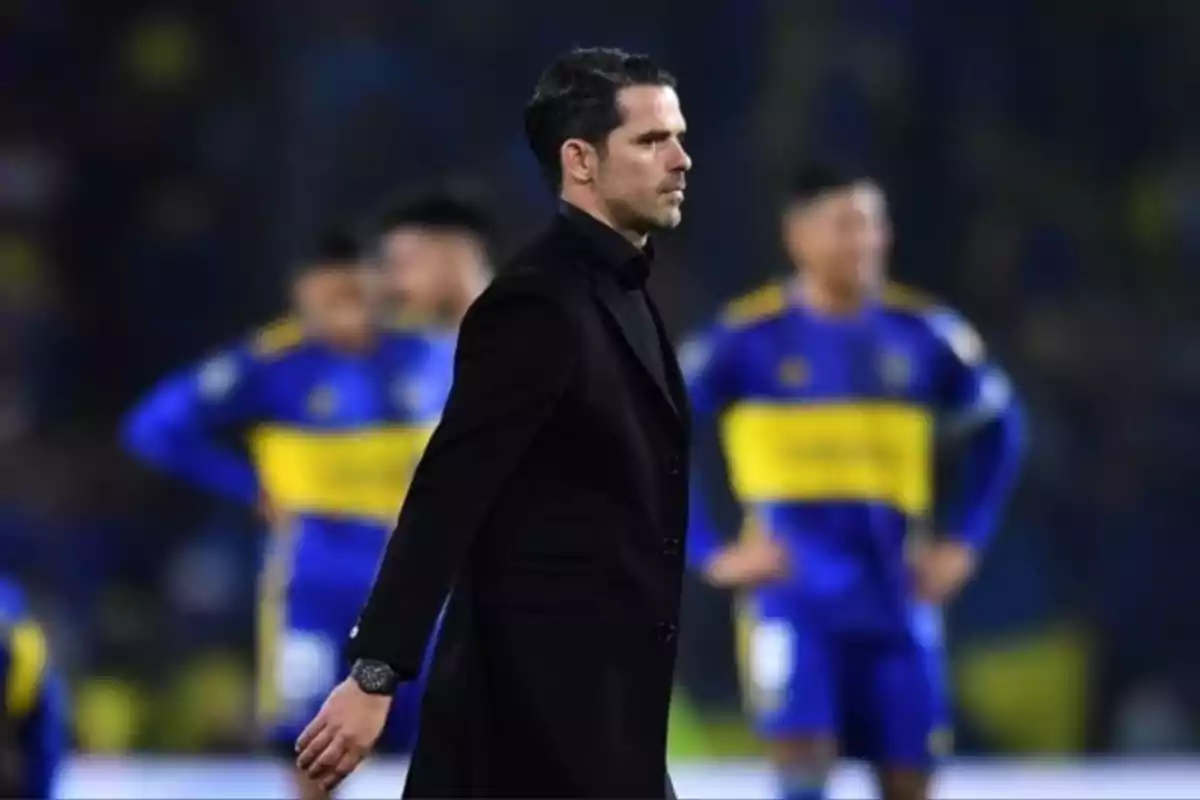 Gago debe decidir por el nuevo plantel 2025