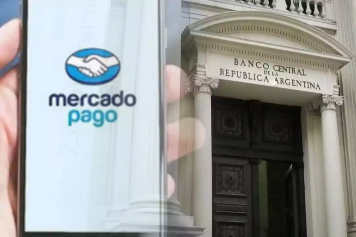 Un teléfono móvil muestra el logo de Mercado Pago frente a la entrada del Banco Central de la República Argentina. Un teléfono móvil muestra el logo de Mercado Pago frente a la entrada del Banco Central de la República Argentina.
