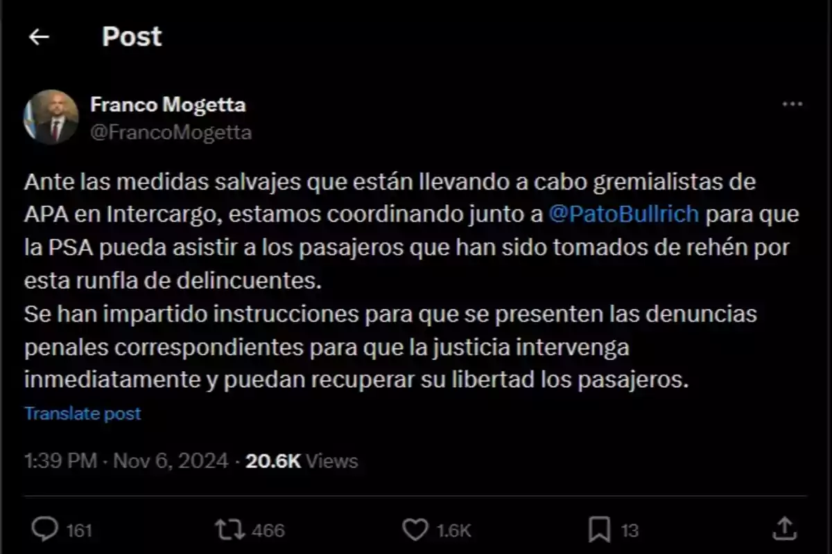 Captura de pantalla de un tuit de Franco Mogetta sobre medidas tomadas por gremialistas de APA en Intercargo y la coordinación con Patricia Bullrich para asistir a pasajeros afectados, mencionando instrucciones para presentar denuncias penales y la intervención de la justicia.