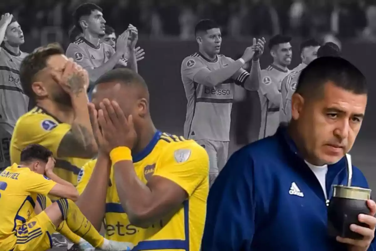 Jugadores de fútbol con camisetas amarillas y azules se tapan la cara en señal de tristeza, mientras en el fondo se observa a otros jugadores aplaudiendo en blanco y negro, y a la derecha un hombre con una bebida en la mano.