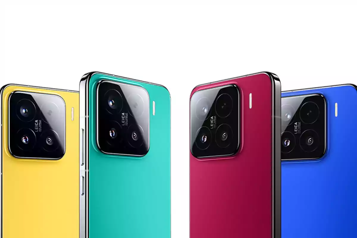 Cuatro teléfonos inteligentes en colores amarillo, verde, rojo y azul, mostrando sus cámaras traseras con lentes múltiples. Cuatro teléfonos inteligentes en colores amarillo, verde, rojo y azul, mostrando sus cámaras traseras con lentes múltiples.