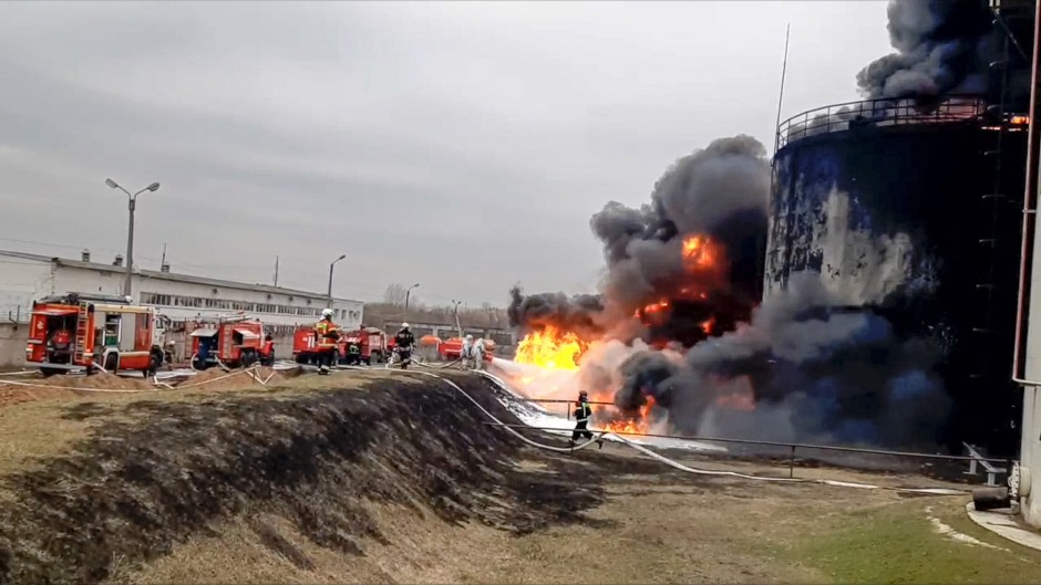 Primer ataque de Ucrania a Rusia: Kremlin acusa a Ucrania de atacar un depósito de combustible en su territorio